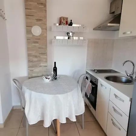 בית הארחה Marijana לוזובאק