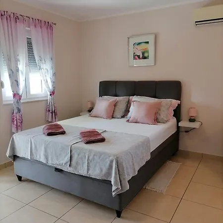 Marijana Penzion Lozovac