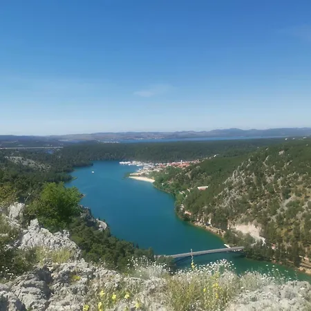 Marijana 3* Lozovac