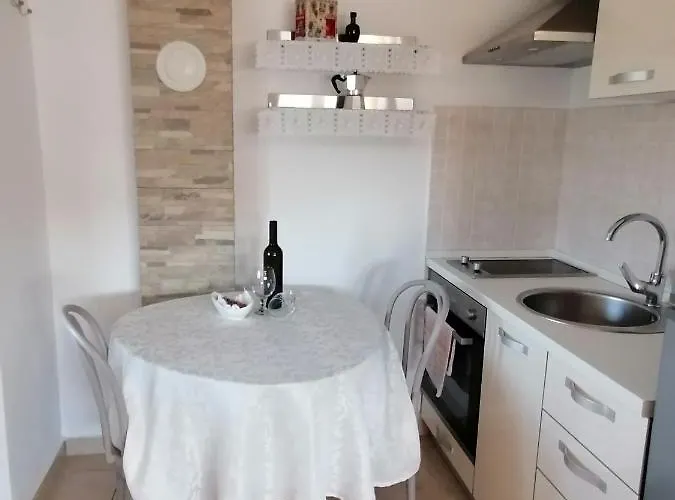 Konukevi Marijana Lozovac