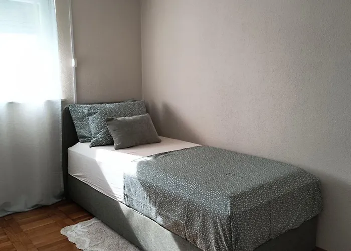 Marijana Konukevi 3*